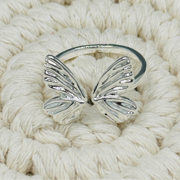 925 Handmade Butterfly Ring - Picture 5 of 7
